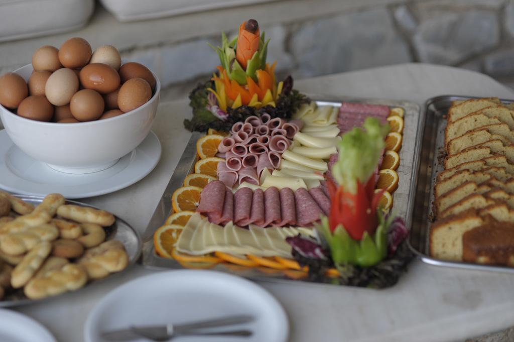 Galatis Beach Hotel Alikí Kültér fotó